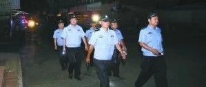 兩個外地人在武岡機場打車，竟然驚動了警察...