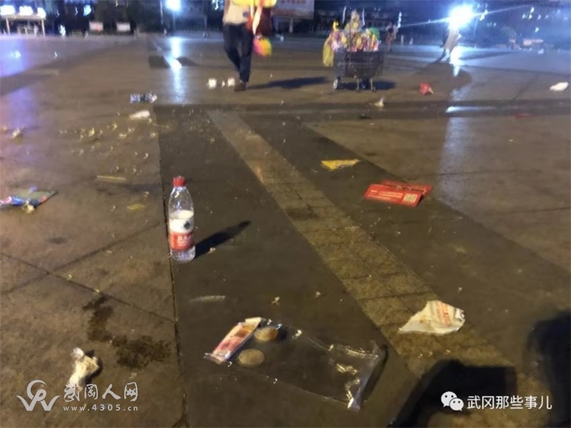 武岡新廣場怎么變成這樣了?