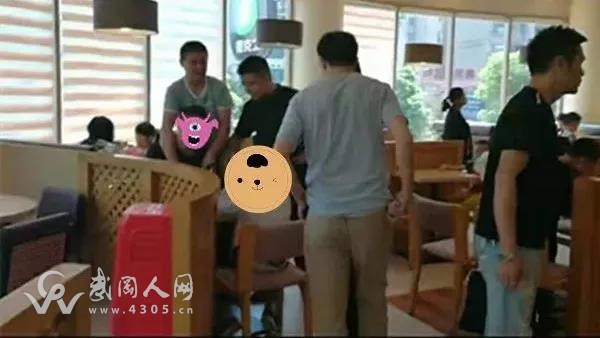 武岡便衣警察人性執(zhí)法，避開兒子抓走老子。