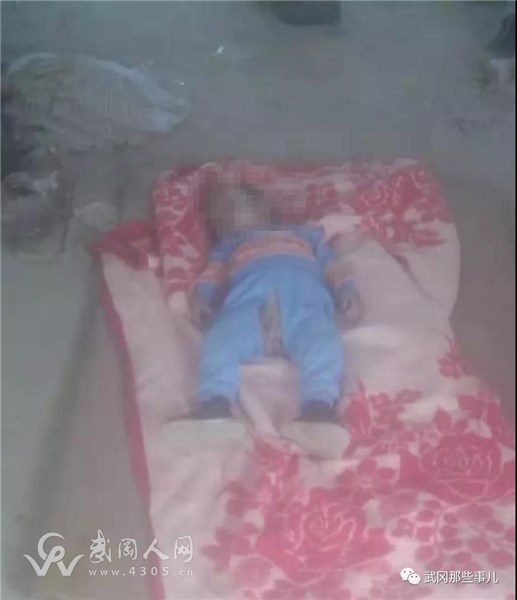 悲剧!武冈两岁娃在家门口淹死了,爷爷却在屋里喝酒!