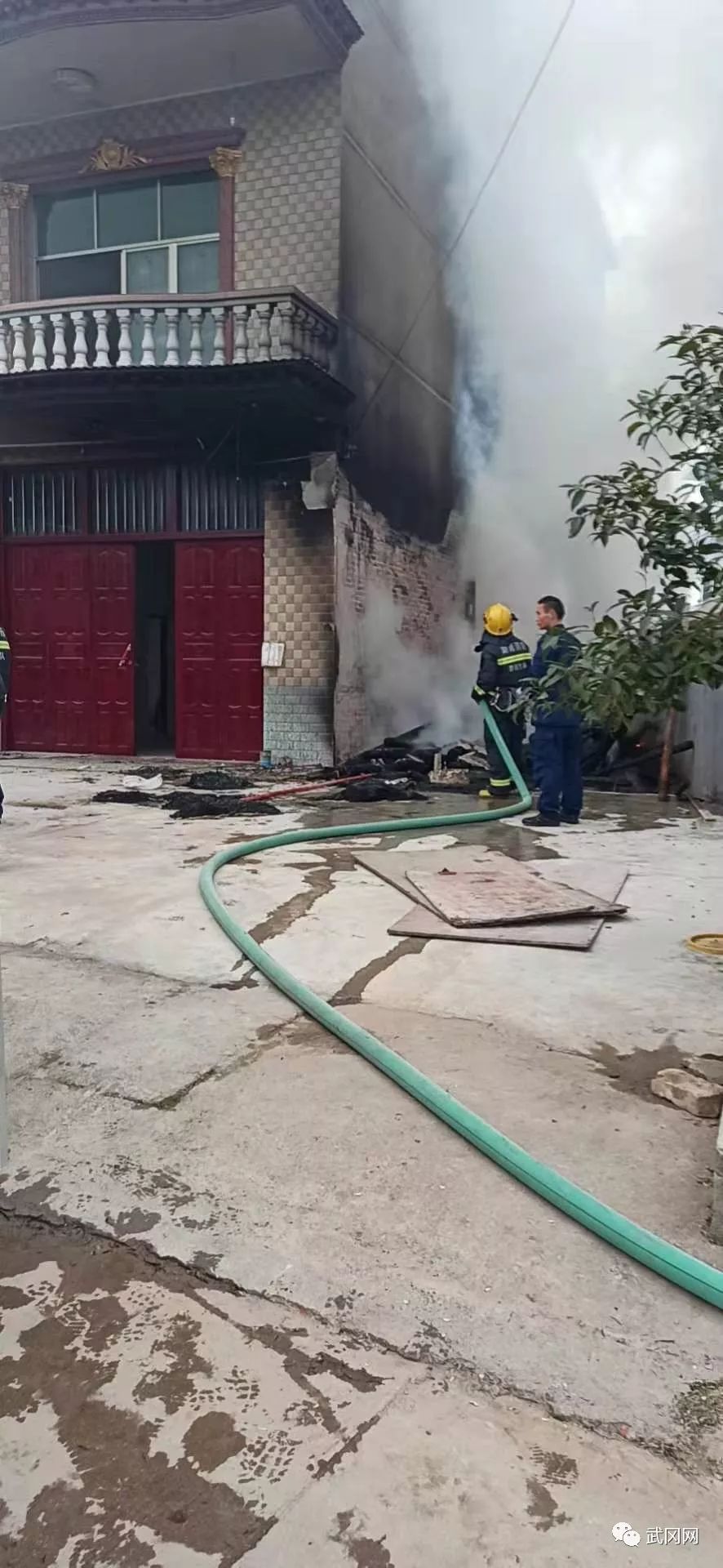 嘭!武岡龍溪這發(fā)生煙花爆炸起火
