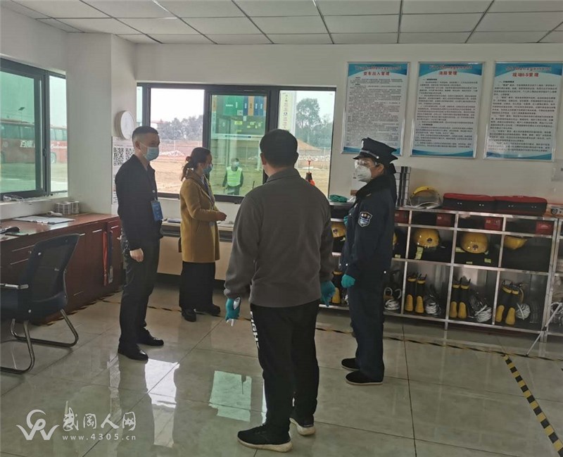 武岡市駐企防疫聯(lián)絡員:為企業(yè)復工復產保駕護航