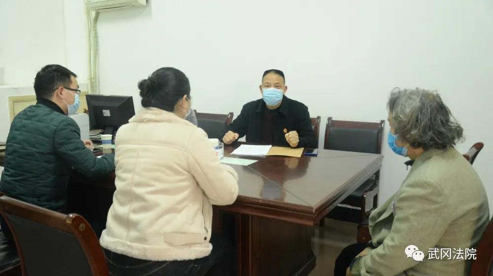 武冈这个人银行账户被冻结，只因捡到6万元现金...