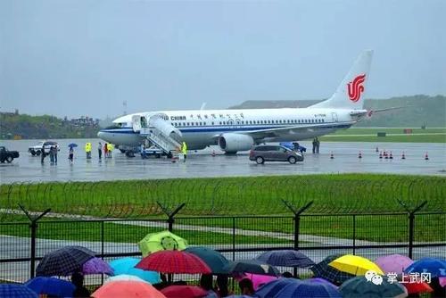 武岡一女子去武岡飛機場拍抖音,結果被罰了...