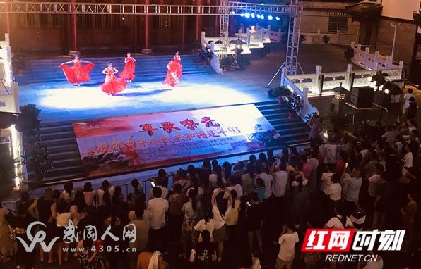 武冈:“军歌嘹亮”唱响军民鱼水情