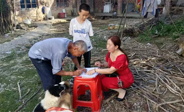 湾头桥镇城口小学：千师访万家 安全常牵挂