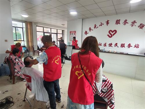 武冈双牌赶集日！好多乡亲排长队，等候一群跨县而来的手艺人