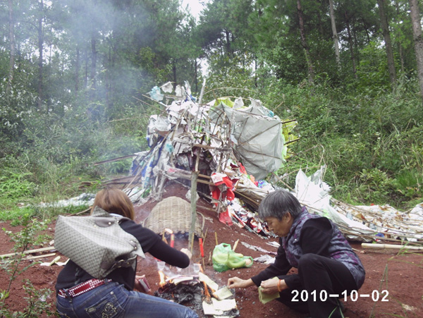 国庆回乡小记（1）---坟前拜祭岳父