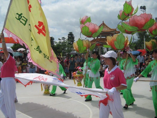 龙潭水乡节之一（春满人间）