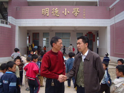 臺(tái)胞再次捐資建校受稱贊