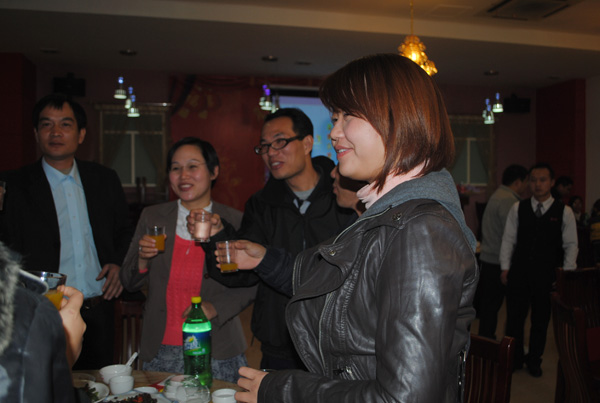 2011人網(wǎng)聚會用餐現(xiàn)場