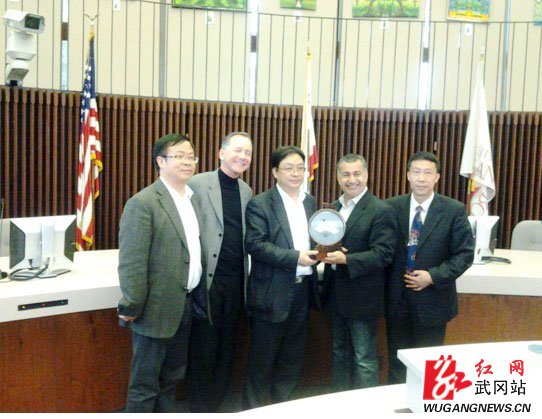 王春生应邀赴美国圣塔罗莎市友好访问
