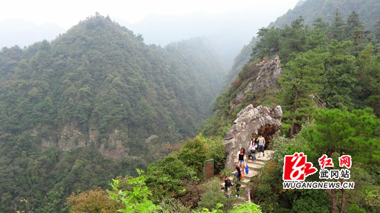 国庆云山游客多