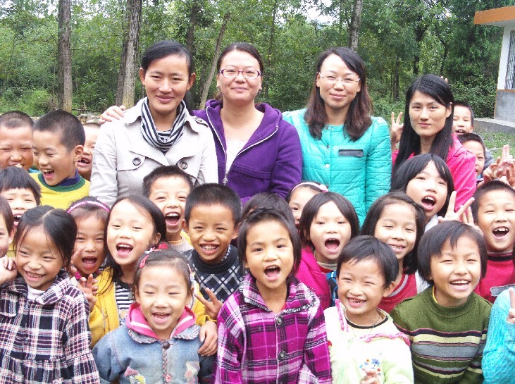 四朵金花支教青山