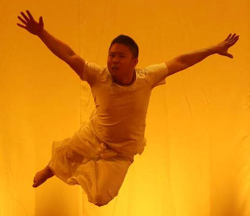 武冈舞蹈家刘小标原创舞蹈专场在娄底演出