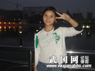 發(fā)一論壇美女照片和QQ號