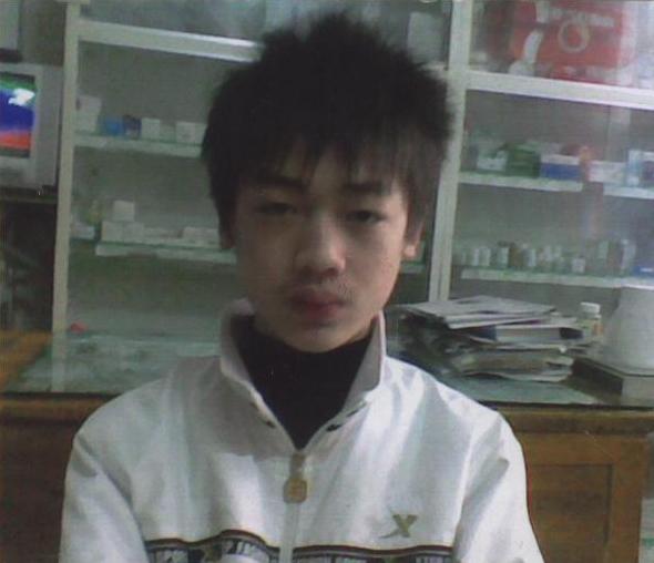 尋人:易濤