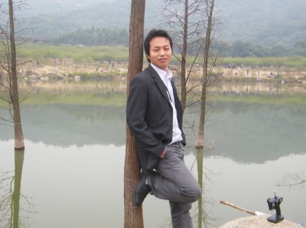 免費(fèi)出讓半張床