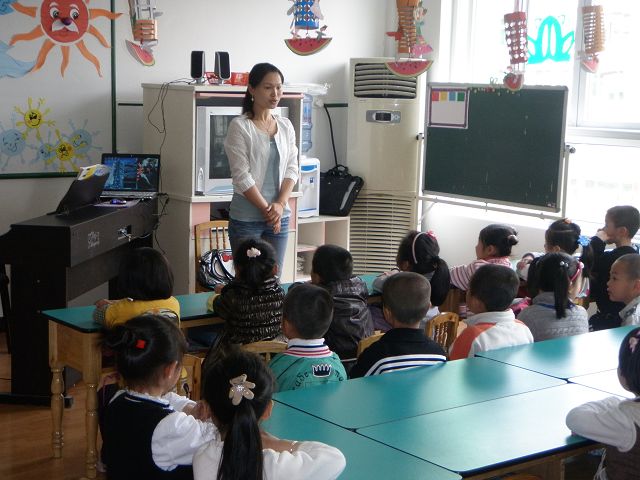 招請幼師