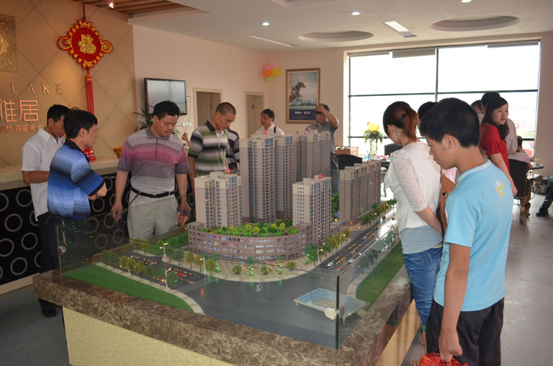 晟銘雅居10萬平米電梯花園豪宅已全部封頂