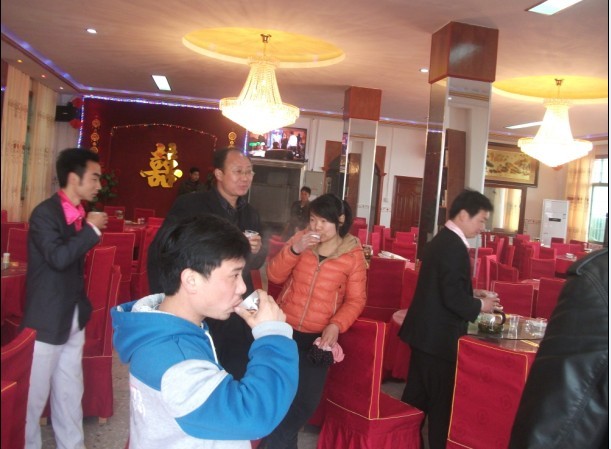 凱旋門(mén)酒店歡迎你