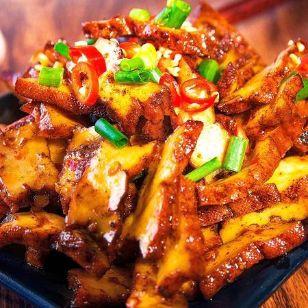 吃武岡香干請離遠(yuǎn)點(diǎn)，太香了我會流口水！