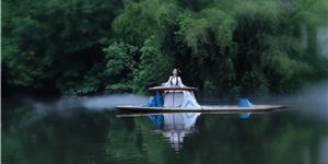 七绝 . 学历奇葩  读刘林根君转载《鬼事连连》有感