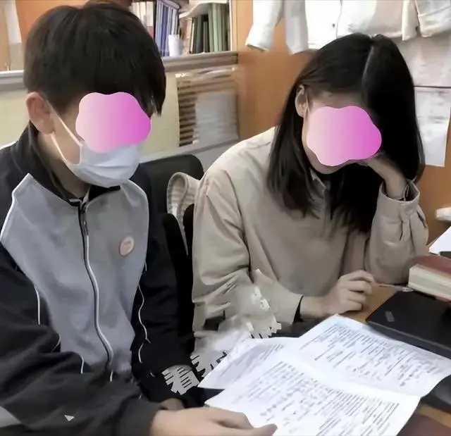 上海女教师出轨未成年学生？学校：涉事人被停职