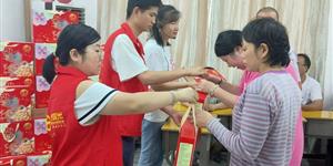 武冈残疾人托管服务中心：情满中秋 爱暖助残