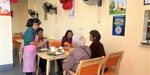 武冈长者食堂开启老人幸福“食”光
