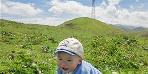 你阔步走来，我余生很甜