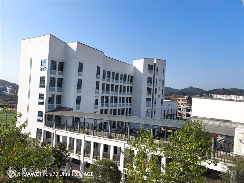 微信图片_20251219104254_331_4.jpg 微信图片_20251219104254_331_4.jpg