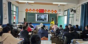 头堂小学：传承雷锋精神，争做新时代好少年