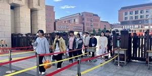 六月蝉鸣赴山海 武冈一中考生笑迎“人生大考”落幕