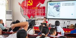 武冈龙溪镇：安全宣传进乡村 筑牢暑期“防护网”